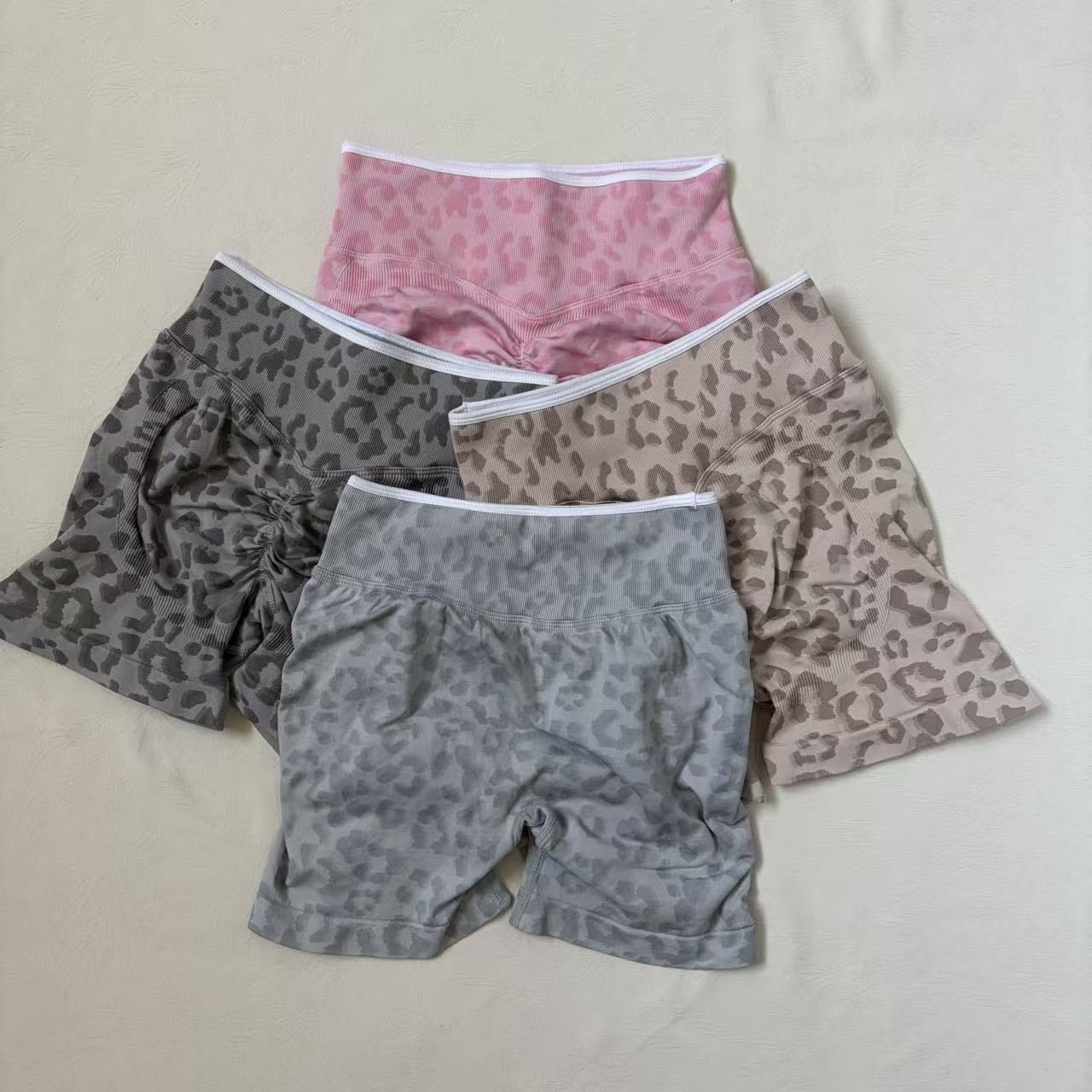 LOGO High Waist Sculpt Scrunch - Yoga Fitness Logo Design 评论和价格